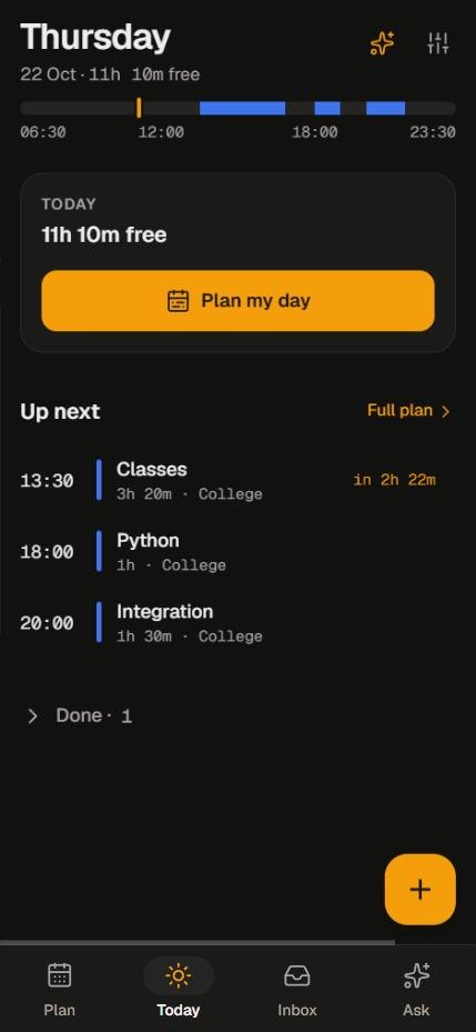 Dayline Today screen with the free-time strip and the next three events